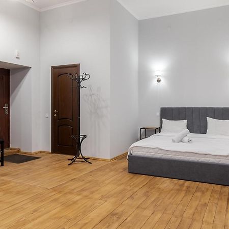 Apartment On Stavropihiiska Street 3 إلفيف المظهر الخارجي الصورة
