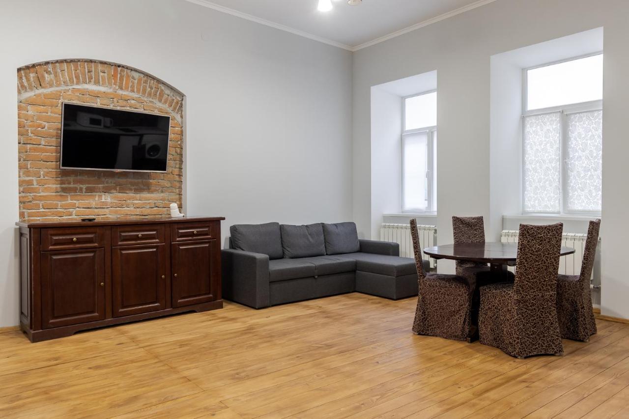 Apartment On Stavropihiiska Street 3 إلفيف المظهر الخارجي الصورة