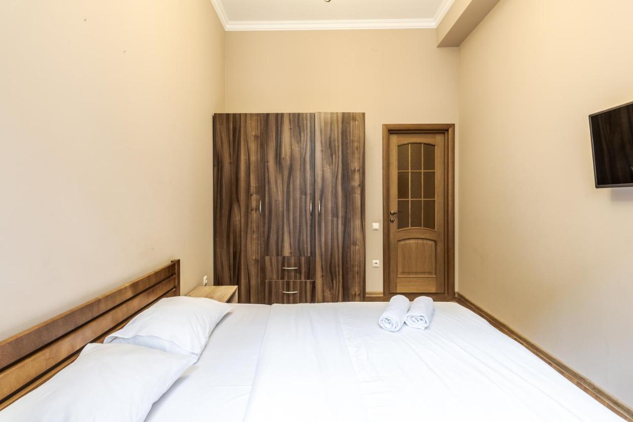 Apartment On Stavropihiiska Street 3 إلفيف المظهر الخارجي الصورة